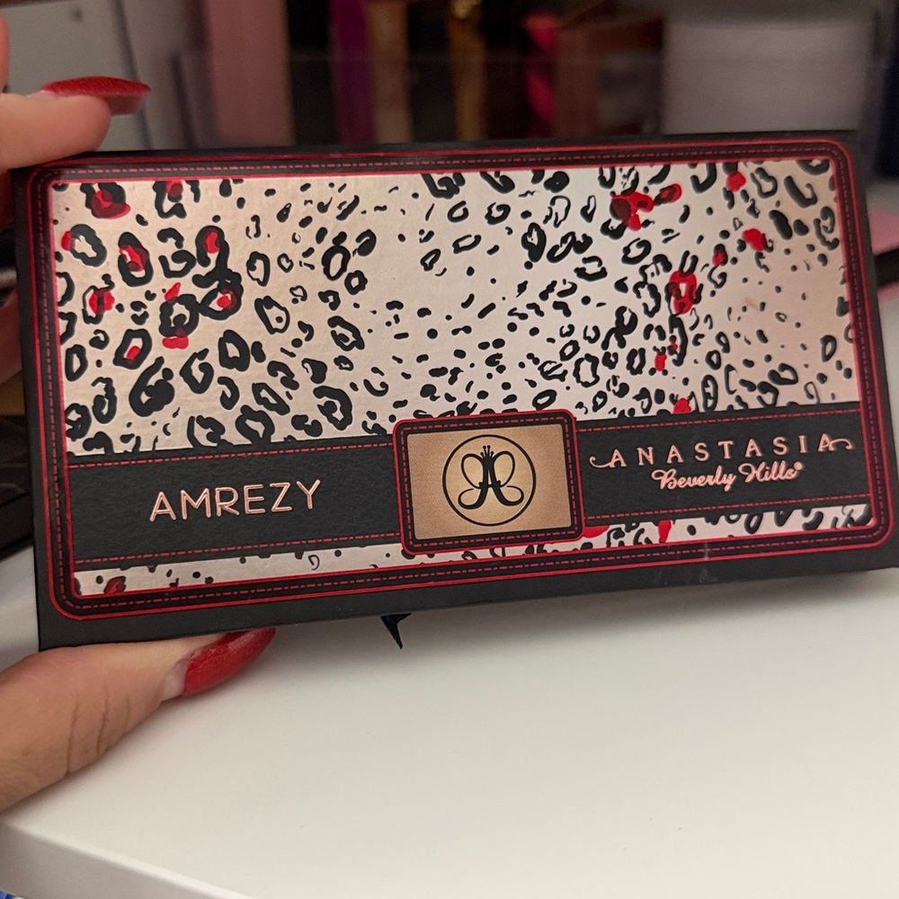 Anastasia Beverly Hills ABH Amrezy 10 shade palette